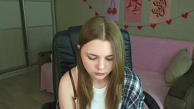 LeksaLove online show from 05/10/26, 05:07
