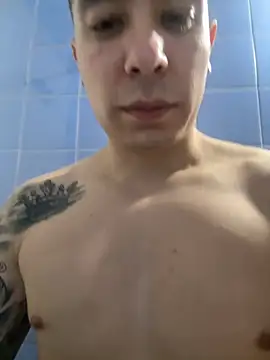 Snapshot of 9999Alez chatting on 10/16/25, 02:34 9999Alez online show from 10/16/25, 02:34