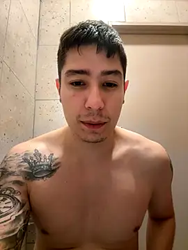 Snapshot of 9999Alez chatting on 10/30/25, 07:36 9999Alez online show from 10/30/25, 07:36