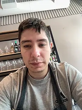 Snapshot of 9999Alez chatting on 11/06/25, 02:29 9999Alez online show from 11/06/25, 02:29