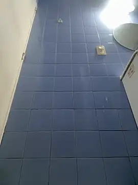 Snapshot of 9999Alez chatting on 11/28/25, 11:07 9999Alez online show from 11/28/25, 11:07