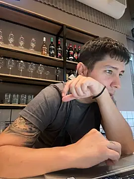 Snapshot of 9999Alez chatting on 03/07/26, 10:18 9999Alez online show from 03/07/26, 10:18