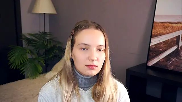 HongTomczak online show from 09/20/25, 07:42