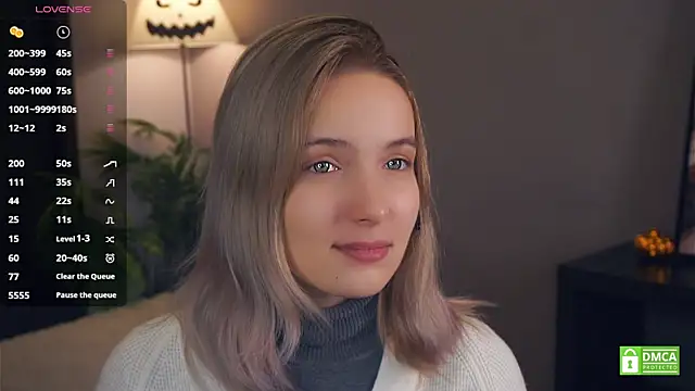 HongTomczak online show from 11/21/25, 07:51