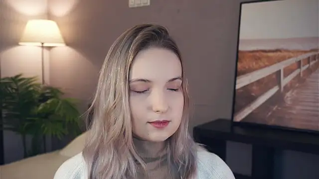 HongTomczak online show from 12/18/25, 07:36