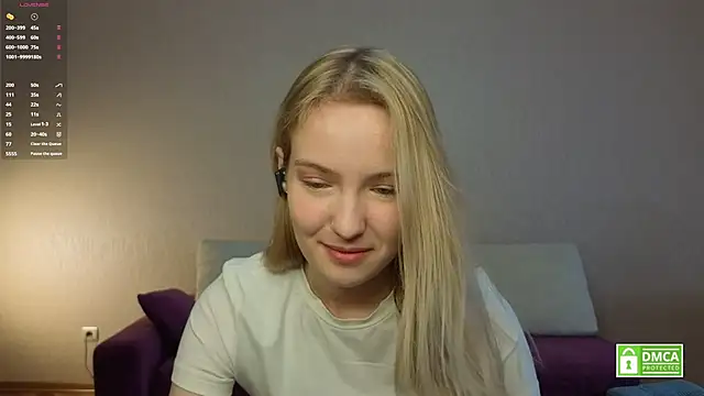 HongTomczak online show from 06/18/26, 07:52