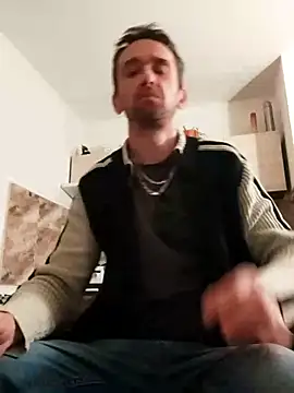 Snapshot of xxxxxcgbn chatting on 10/05/25, 06:28 xxxxxcgbn online show from 10/05/25, 06:28