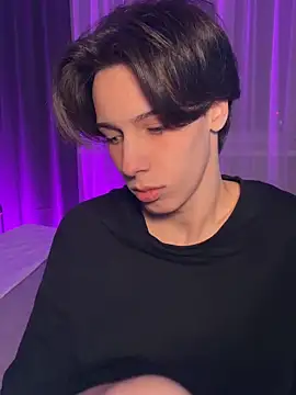 Snapshot of egorbitch chatting on 03/09/26, 05:28 egorbitch online show from 03/09/26, 05:28