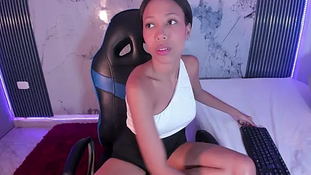 Mia Duarte1 online show from 09/09/25, 07:46