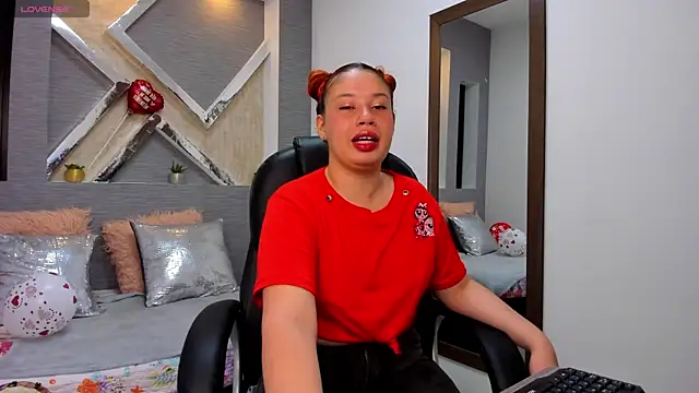 roxana santini online show from 10/02/25, 02:35