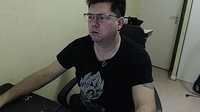 Snapshot of blueandwhite1 chatting on 01/28/25, 05:35 blueandwhite1 online show from 01/28/25, 05:35