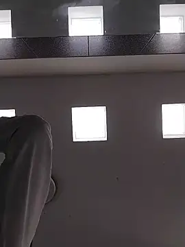 Snapshot of danigarci2307 chatting on 11/22/25, 09:14 danigarci2307 online show from 11/22/25, 09:14