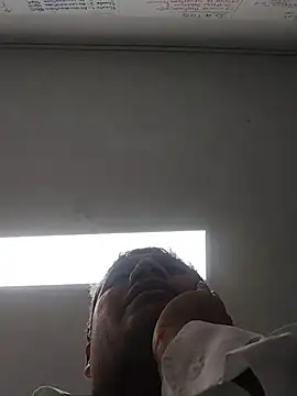 Snapshot of danigarci2307 chatting on 01/16/26, 11:42 danigarci2307 online show from 01/16/26, 11:42