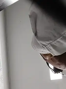 Snapshot of danigarci2307 chatting on 03/09/26, 09:41 danigarci2307 online show from 03/09/26, 09:41