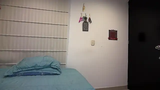 sasha jonne online show from 11/12/25, 02:45