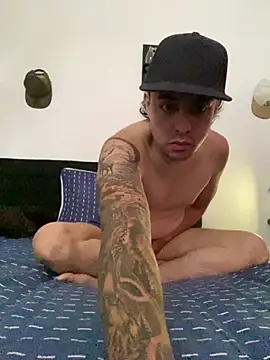 Snapshot of Jaguer2213 chatting on 10/19/25, 03:45 Jaguer2213 online show from 10/19/25, 03:45