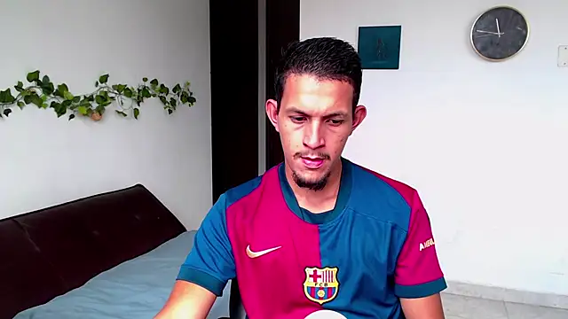 Snapshot of witherdick35 chatting on 09/13/25, 05:13 witherdick35 online show from 09/13/25, 05:13