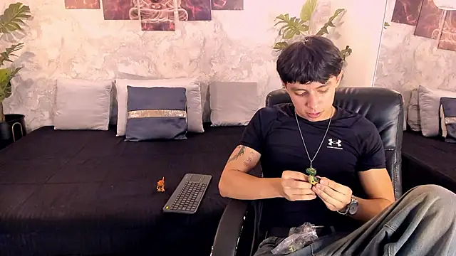 Tyler durten online show from 10/09/25, 03:04