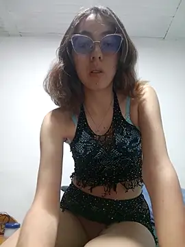 AnnieSparkle online show from 12/18/25, 12:38