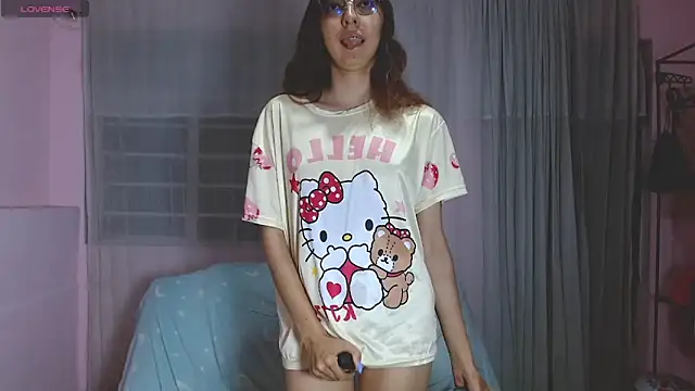 AnnieSparkle online show from 06/04/26, 12:05