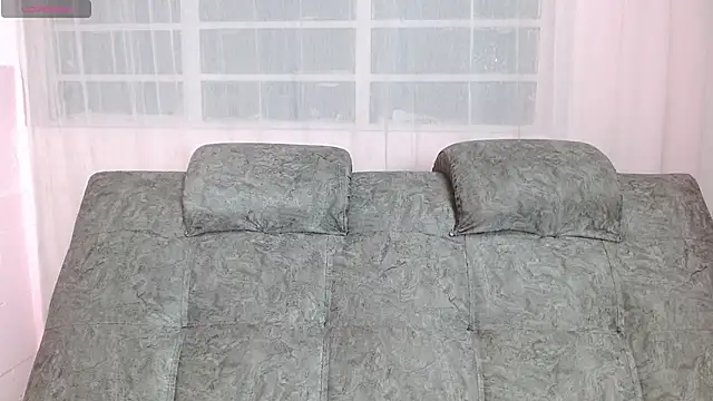 AnnieSparkle online show from 06/27/26, 12:04