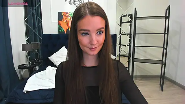 Snapshot of LoraSunnyy chatting on 11/26/25, 08:26 LoraSunnyy online show from 11/26/25, 08:26