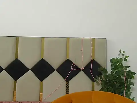 Its-ishikaa online show from 10/25/25, 04:20