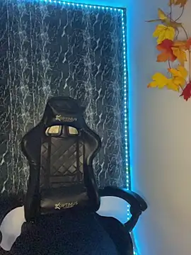 Snapshot of Alejandro_BigCock22 chatting on 11/06/25, 06:47 Alejandro BigCock22 online show from 11/06/25, 06:47