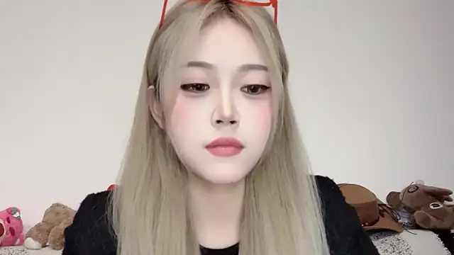 XingKongCOCO-107 online show from 10/25/25, 11:51