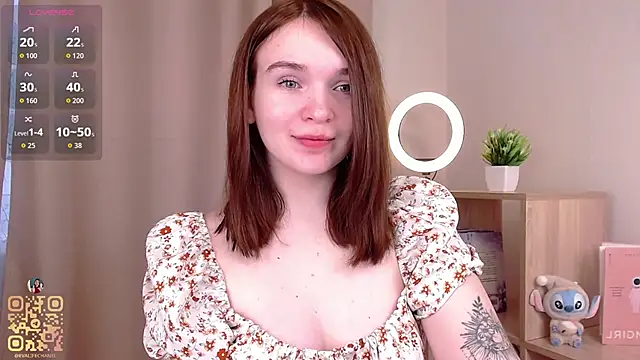 Snapshot of EvaJackson111 chatting on 10/10/25, 02:05 EvaJackson111 online show from 10/10/25, 02:05