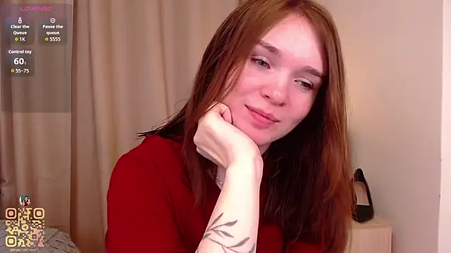 Snapshot of EvaJackson111 chatting on 11/08/25, 02:28 EvaJackson111 online show from 11/08/25, 02:28