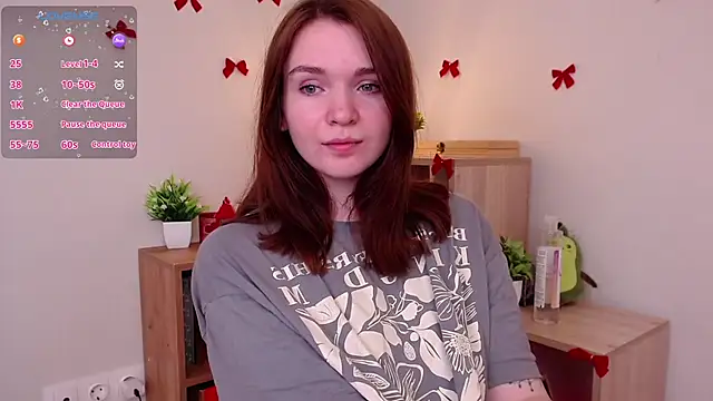 Snapshot of EvaJackson111 chatting on 12/02/25, 02:12 EvaJackson111 online show from 12/02/25, 02:12