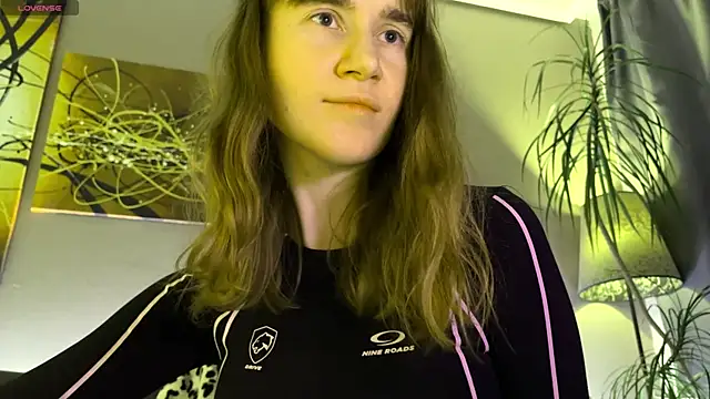 velina   online show from 12/20/25, 10:17