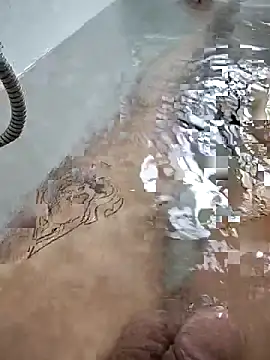 Snapshot of Ericketaurore chatting on 09/14/25, 02:16 Ericketaurore online show from 09/14/25, 02:16