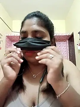 Snapshot of tamilrohini chatting on 09/11/25, 03:01 tamilrohini online show from 09/11/25, 03:01