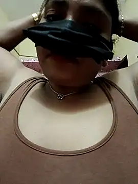 Snapshot of tamilrohini chatting on 09/14/25, 10:03 tamilrohini online show from 09/14/25, 10:03