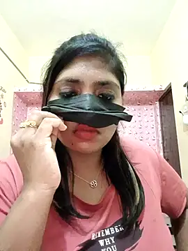 Snapshot of tamilrohini chatting on 09/20/25, 04:46 tamilrohini online show from 09/20/25, 04:46