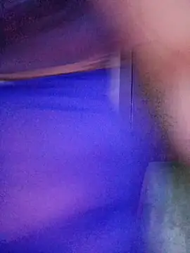 Snapshot of sexy_love997 chatting on 11/26/25, 01:17 sexy love997 online show from 11/26/25, 01:17