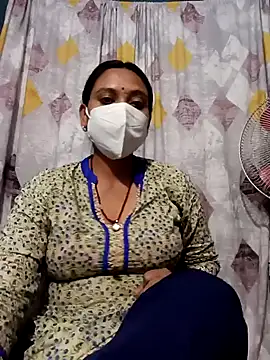 Snapshot of Mast-Haseena chatting on 04/15/26, 04:36 Mast-Haseena online show from 04/15/26, 04:36