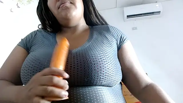 69smallstar online show from 12/03/25, 06:17