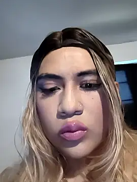 25Kristina online show from 10/01/25, 05:08