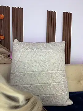 Mya lorenz online show from 11/01/25, 07:10