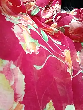 Snapshot of Hot_pooja55 chatting on 10/05/25, 02:10 Hot pooja55 online show from 10/05/25, 02:10