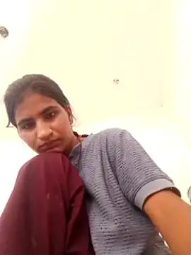 Suhani hot12 online show from 05/27/26, 01:35