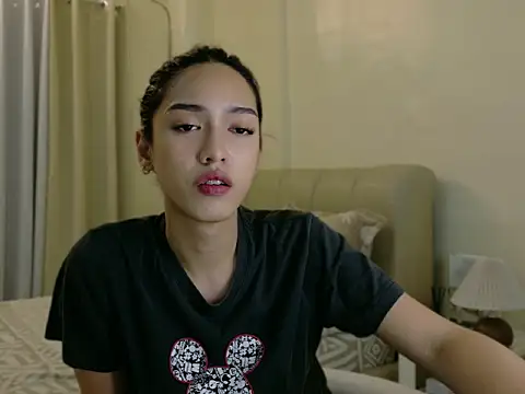 Snapshot of Blaire_Samantha chatting on 04/01/26, 02:58 Blaire Samantha online show from 04/01/26, 02:58