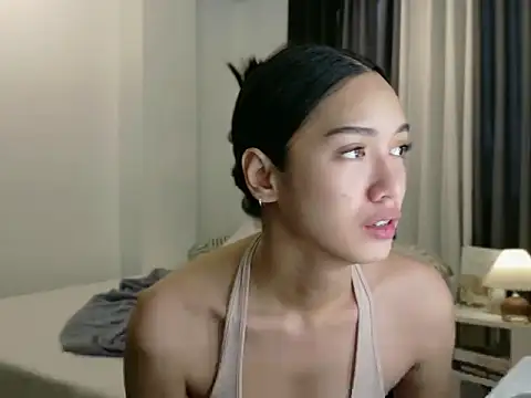 Snapshot of Blaire_Samantha chatting on 05/18/26, 09:04 Blaire Samantha online show from 05/18/26, 09:04