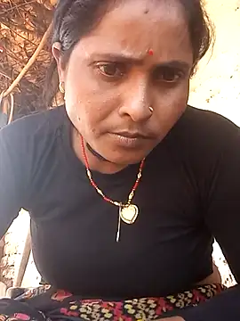 Snapshot of sonaya9y chatting on 09/23/25, 06:38 sonaya9y online show from 09/23/25, 06:38