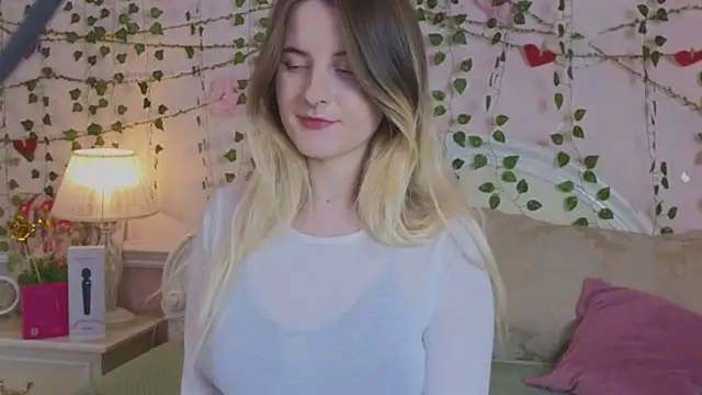 Sonia Meow online show from 11/17/25, 06:30