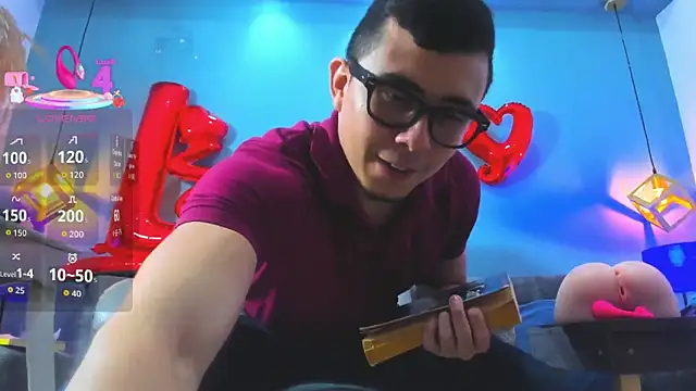 Snapshot of Eross_Santy chatting on 02/14/26, 05:43 Eross Santy online show from 02/14/26, 05:43