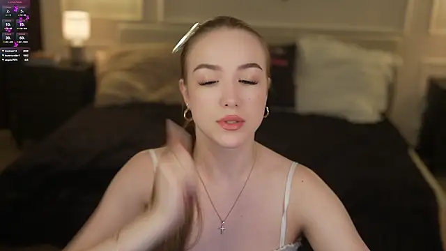 Ella 054 online show from 03/17/26, 11:52